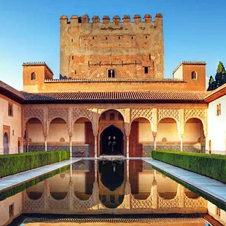 Boutique Hotel Luna Triunfo Granada 4* Γρανάδα