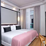 Boutique Luna Triunfo 4*