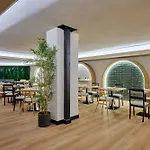 Boutique Luna Triunfo 4*