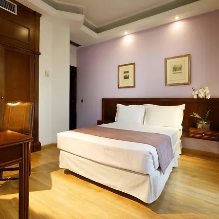 Boutique Luna Triunfo 4*