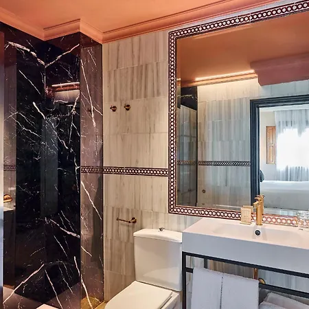 Boutique Luna Triunfo 4*