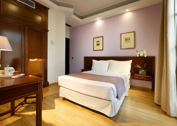 Boutique Luna Triunfo 4*