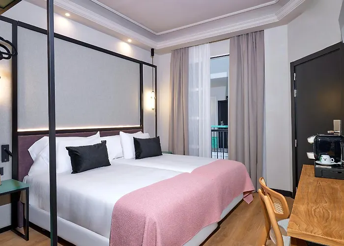 Boutique Luna Triunfo 4*