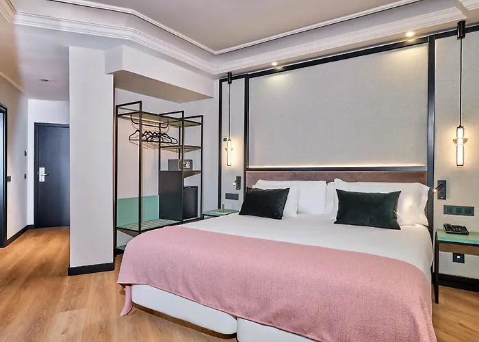 Boutique Luna Triunfo 4* Granada